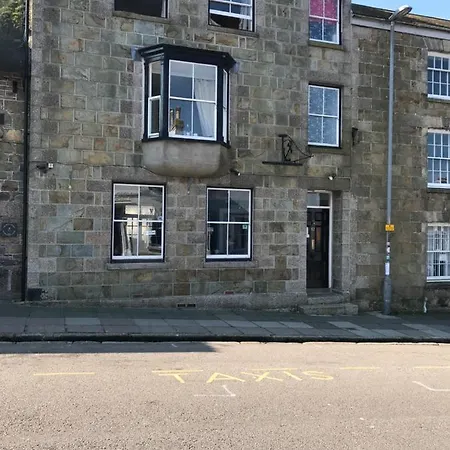 No 52 Helston